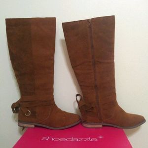 Shoe Dazzle Dixie Whiskey flat boots size 5.5